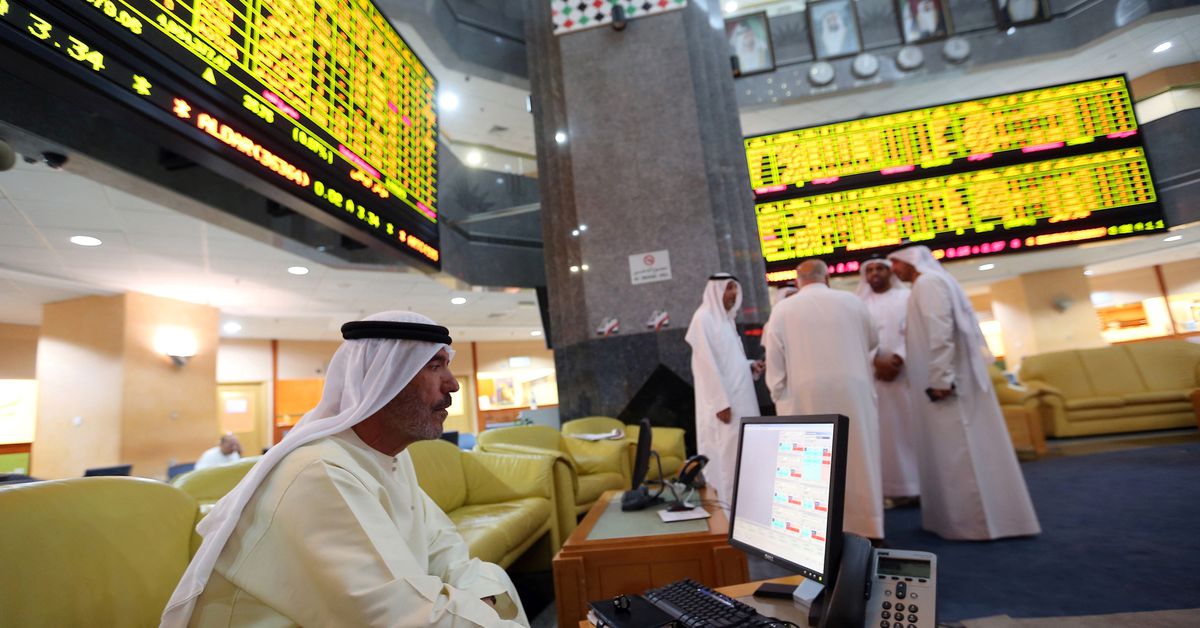 Top lender boosts Saudi index; Qatar falls on broad-based losses